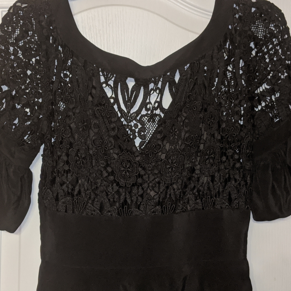 Bebe Dress - Picture 2 of 6